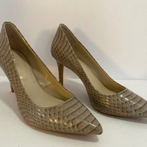 Calvin Klein Gayle Pointed Toe Pumps, Size 7
